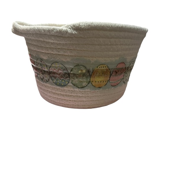 Handcrafted Bunny Floral Basket with Bubba SQUISHMELLOW - Picture 5 of 8